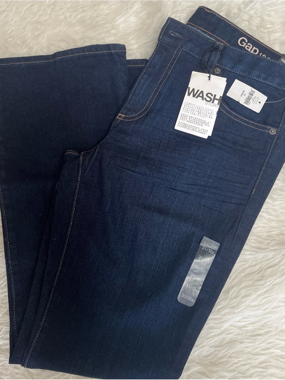 GAP Women’s Dark Indigo Boot Cut Jeans 12 short waist 31”